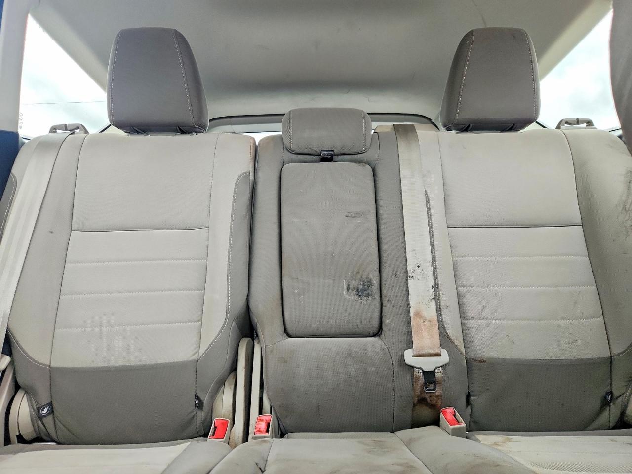 2015 FORD ESCAPE SE photo 28
