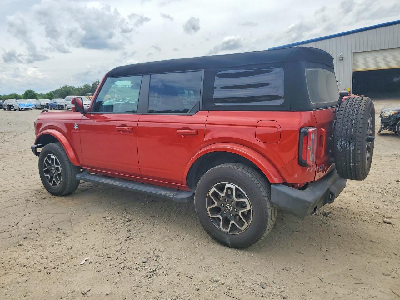 2023 FORD BRONCO BASE photo 3