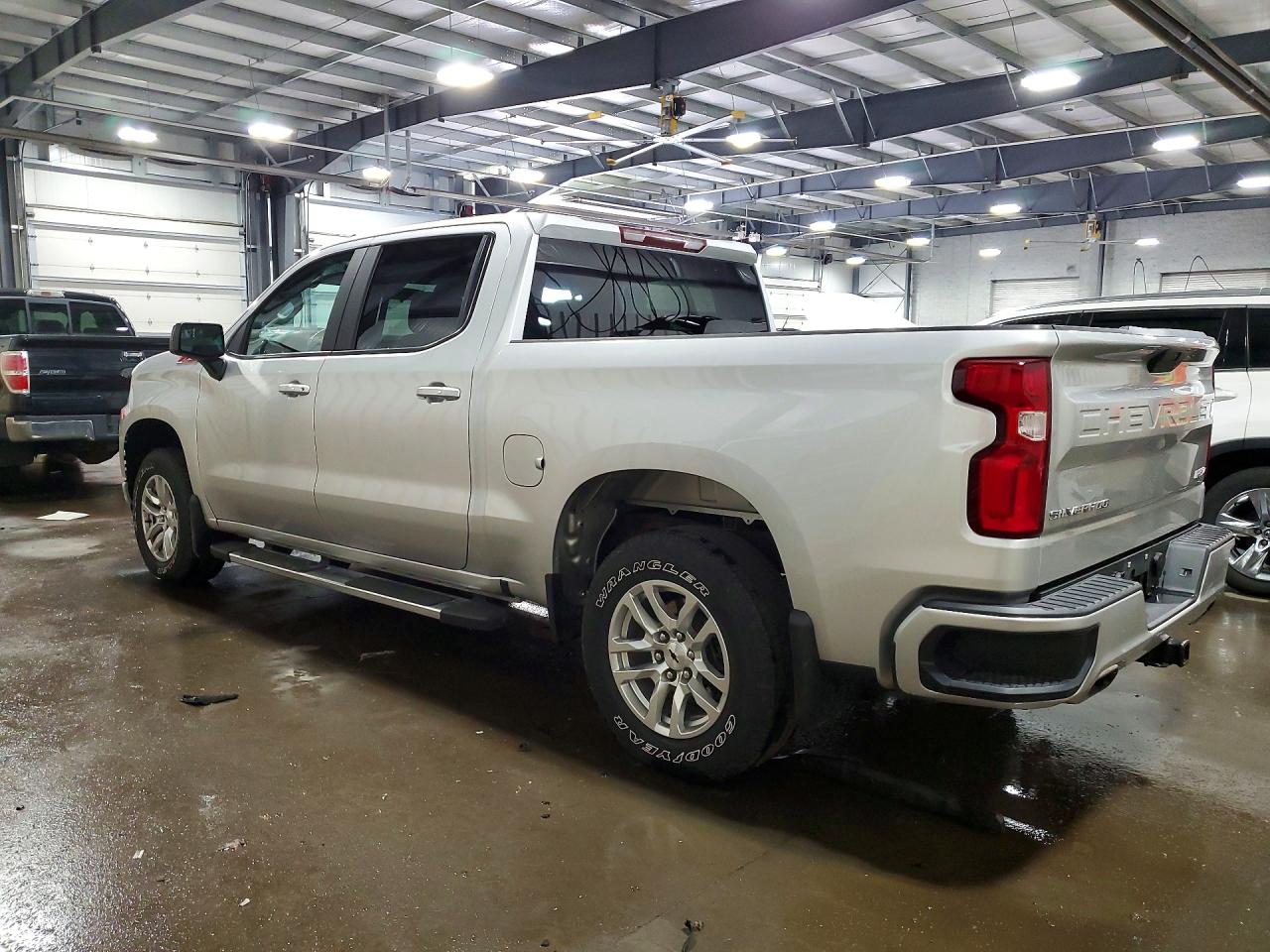 2019 CHEVROLET SILVERADO K1500 RST photo 3