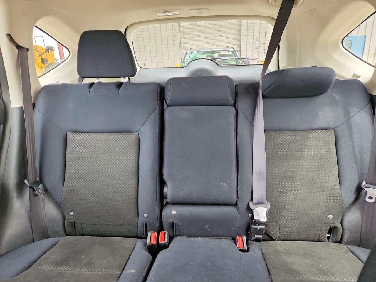2016 HONDA CR-V LX photo 10