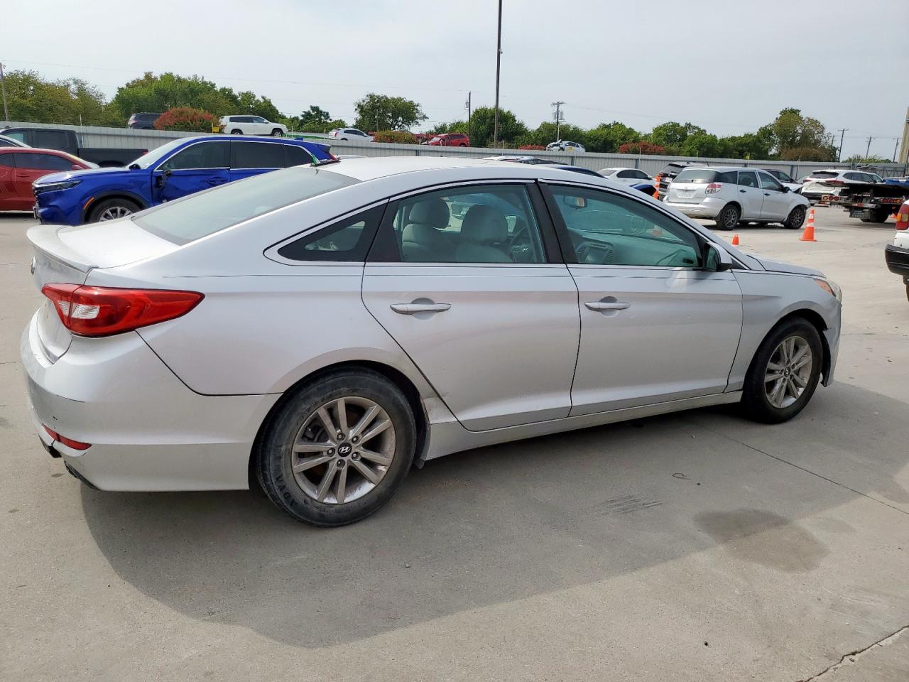 2016 HYUNDAI SONATA SE photo 7