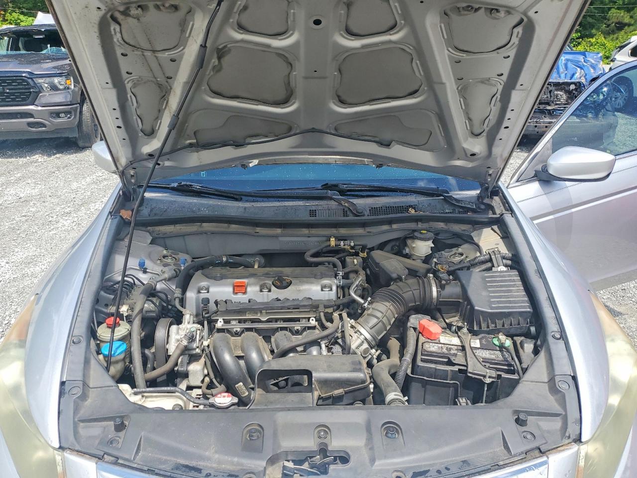 2011 HONDA ACCORD LX photo 21