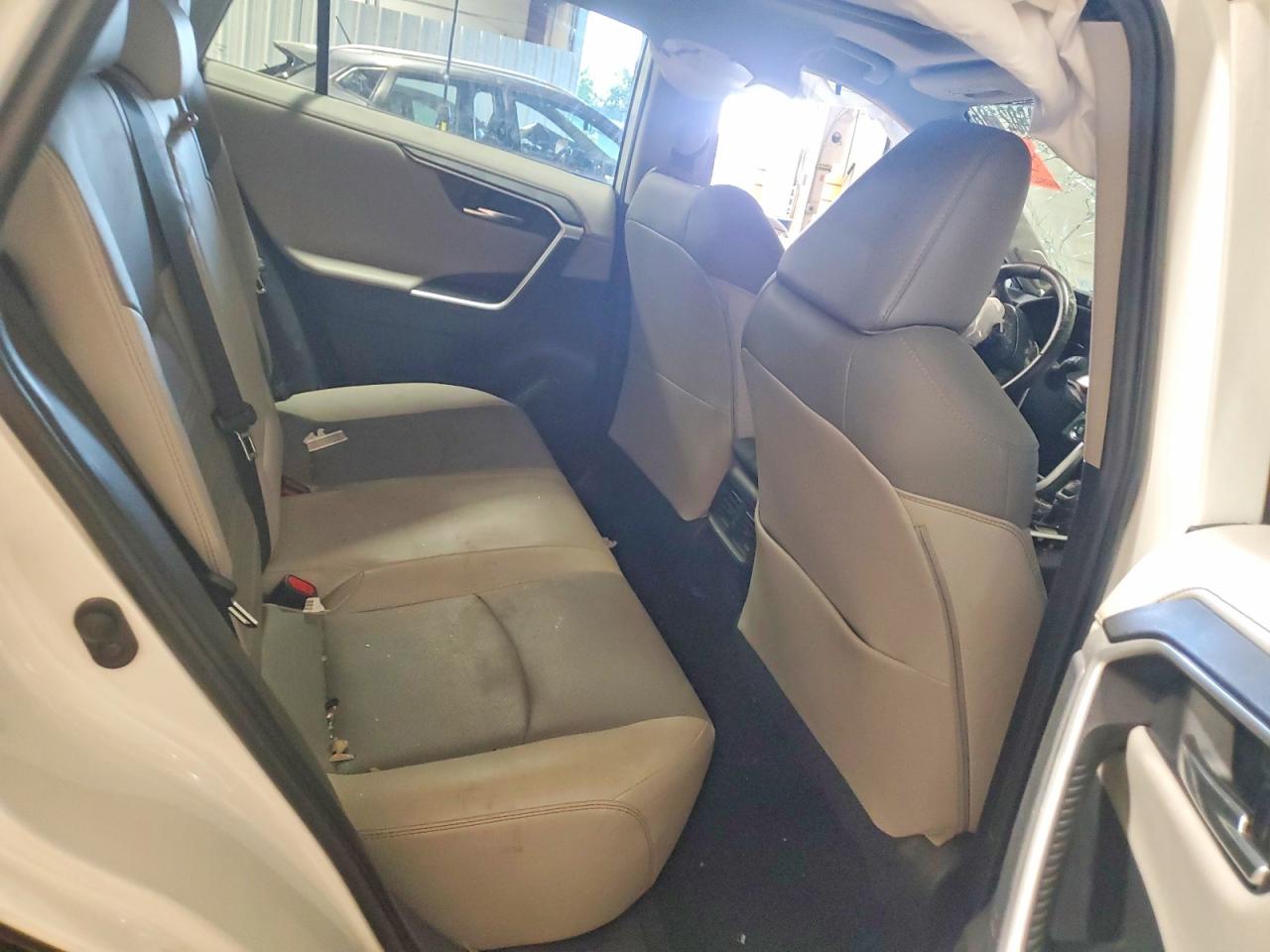 2022 TOYOTA RAV4 LIMITED photo 21