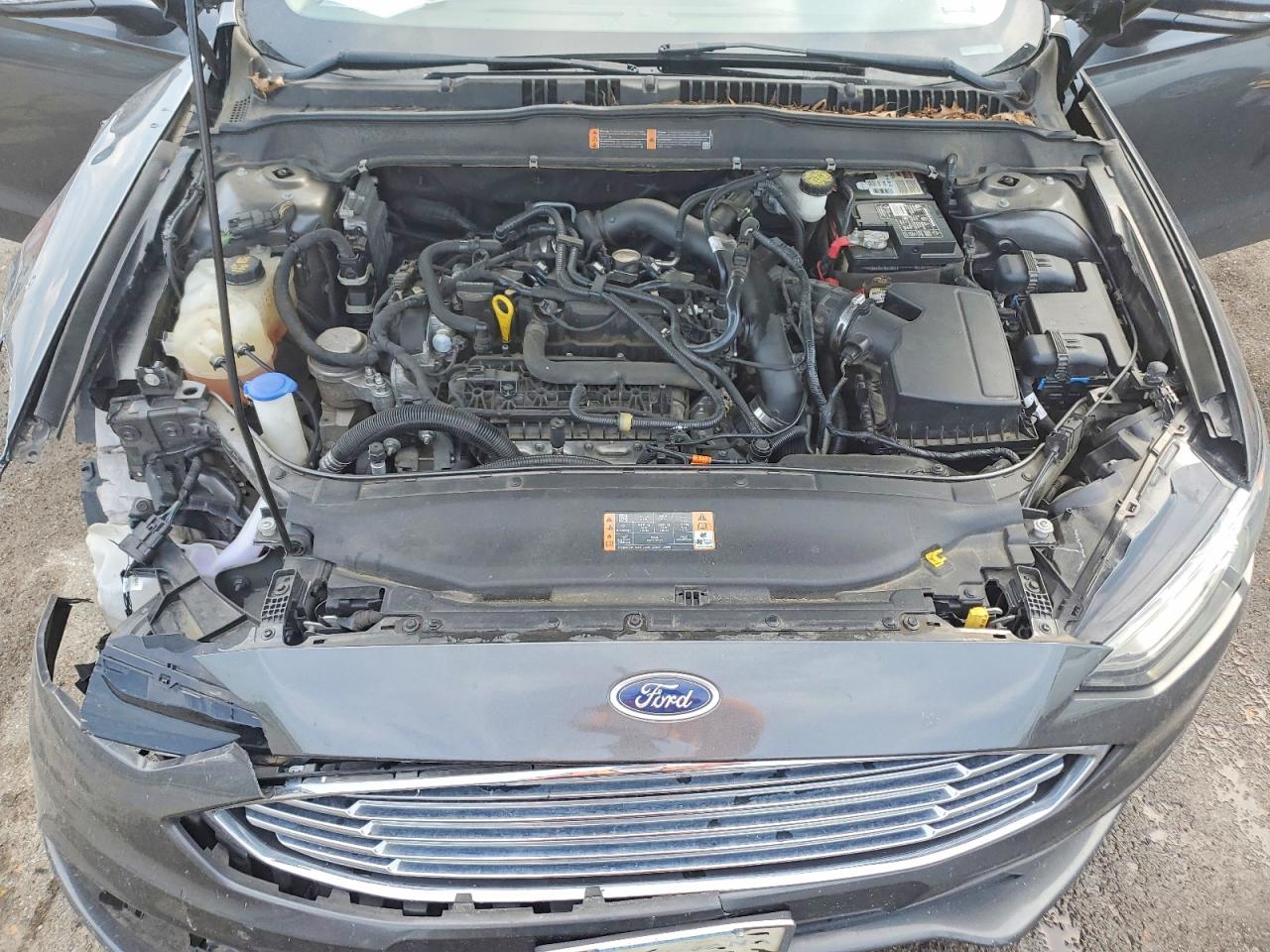 2018 FORD FUSION SE photo 31
