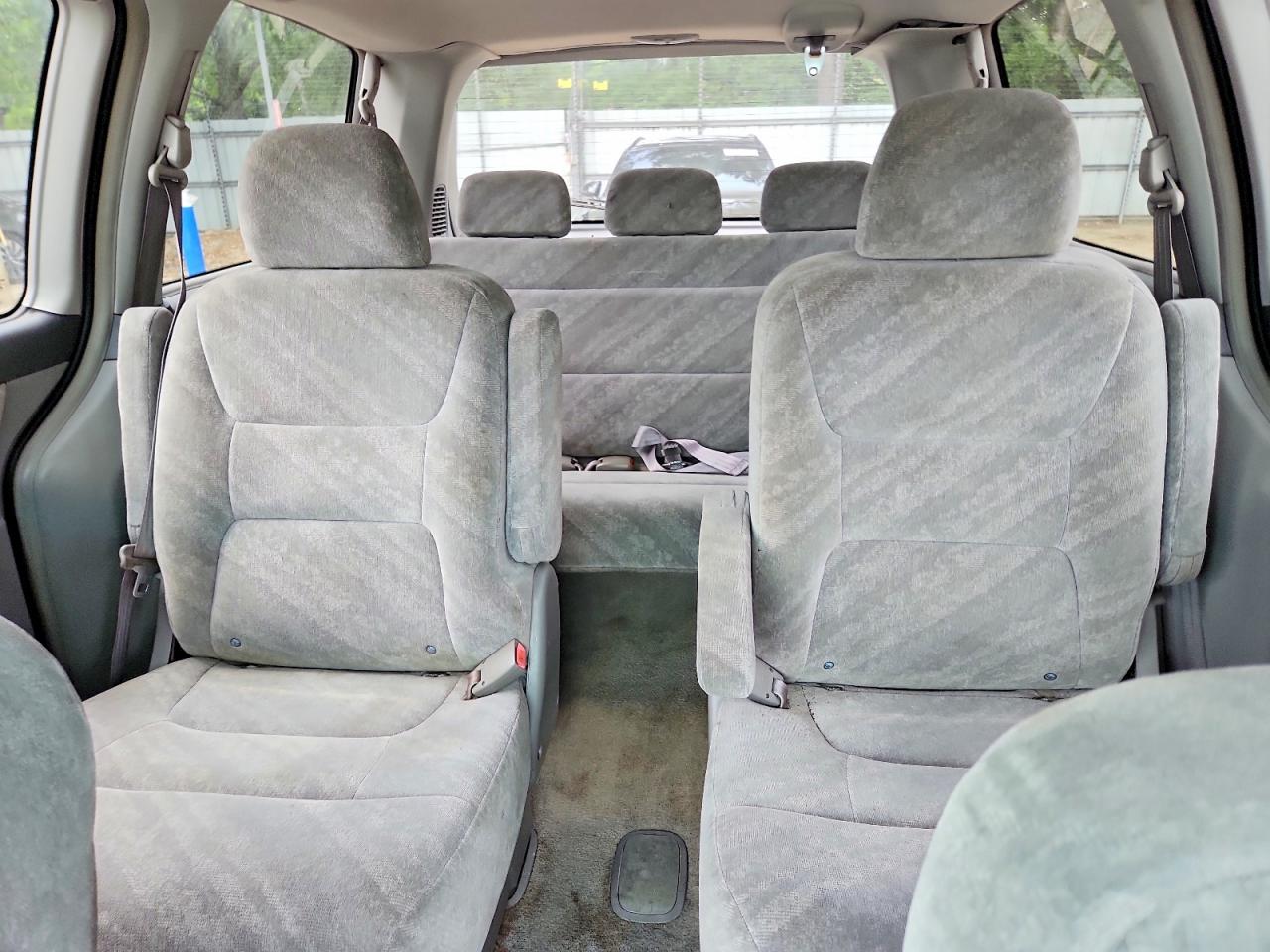 2004 HONDA ODYSSEY EX photo 19
