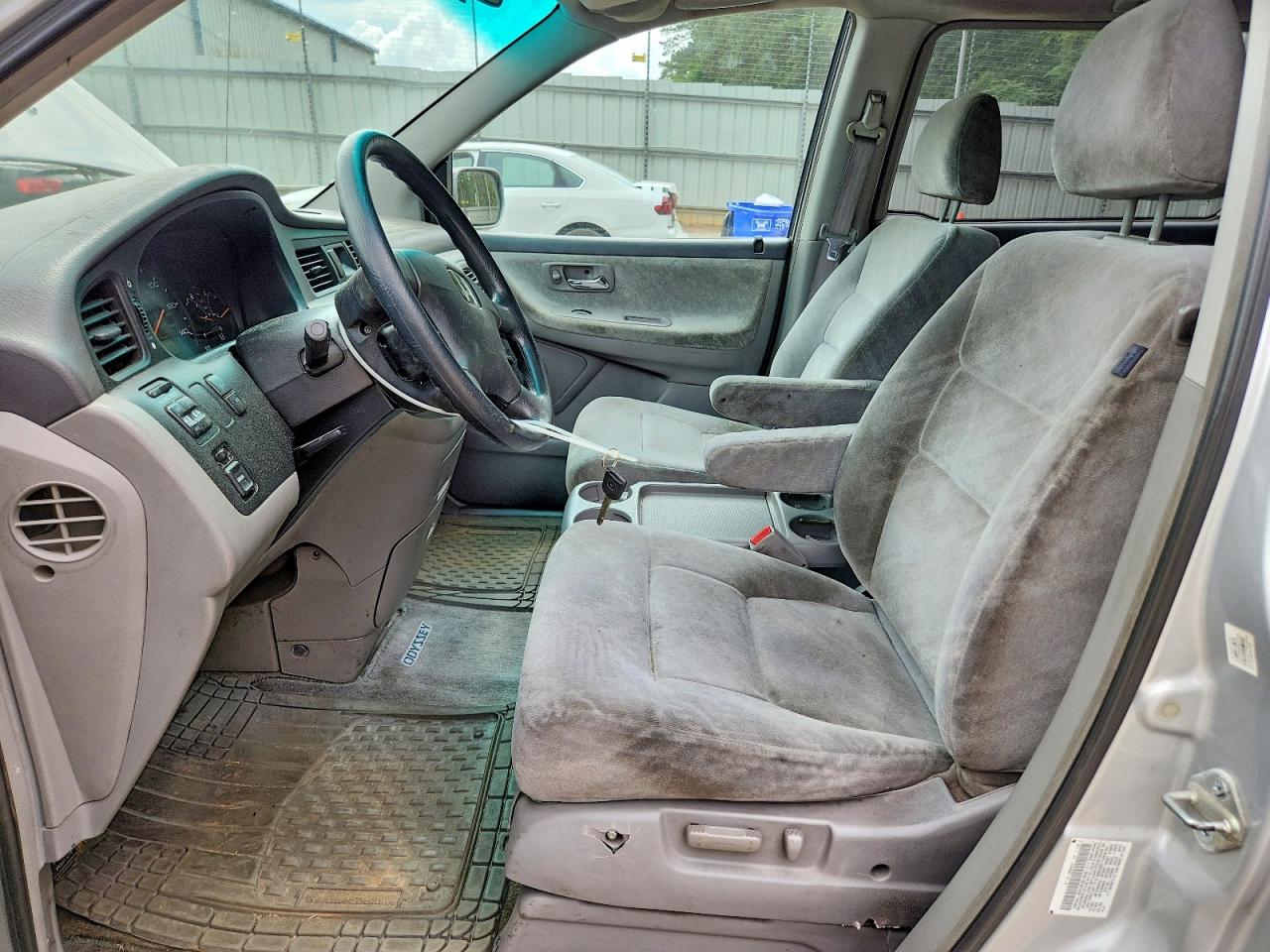 2004 HONDA ODYSSEY EX photo 13