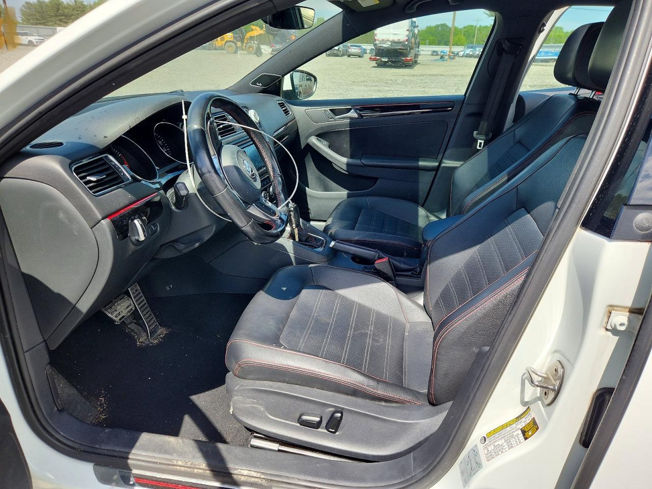 2017 VOLKSWAGEN JETTA GLI photo 7