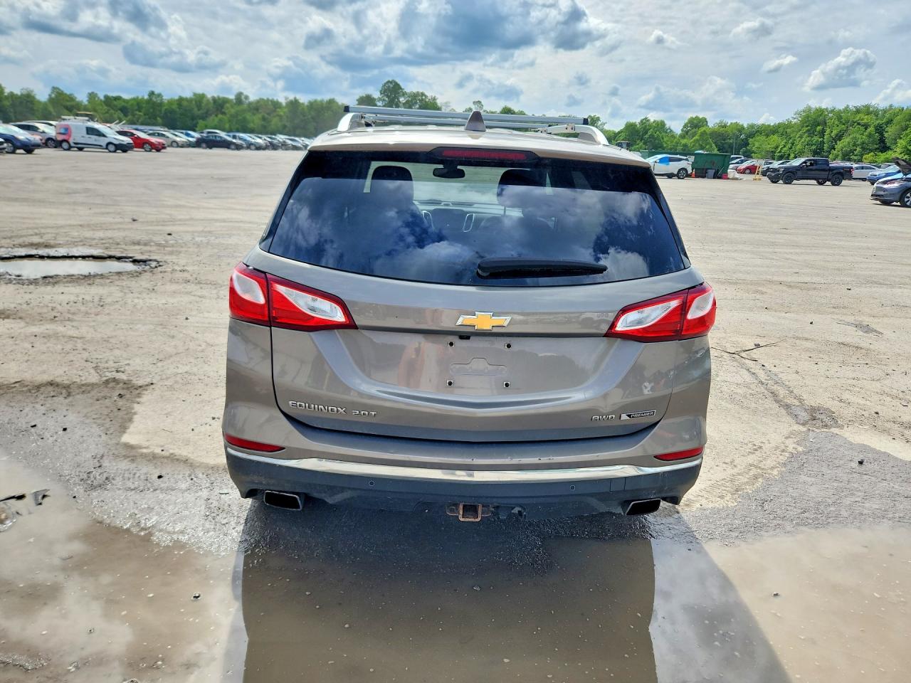 2018 CHEVROLET EQUINOX PREMIER photo 11