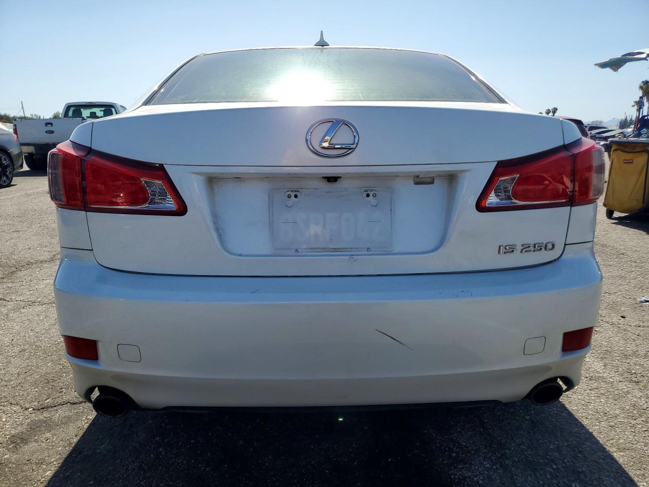 2011 LEXUS IS 250 photo 16