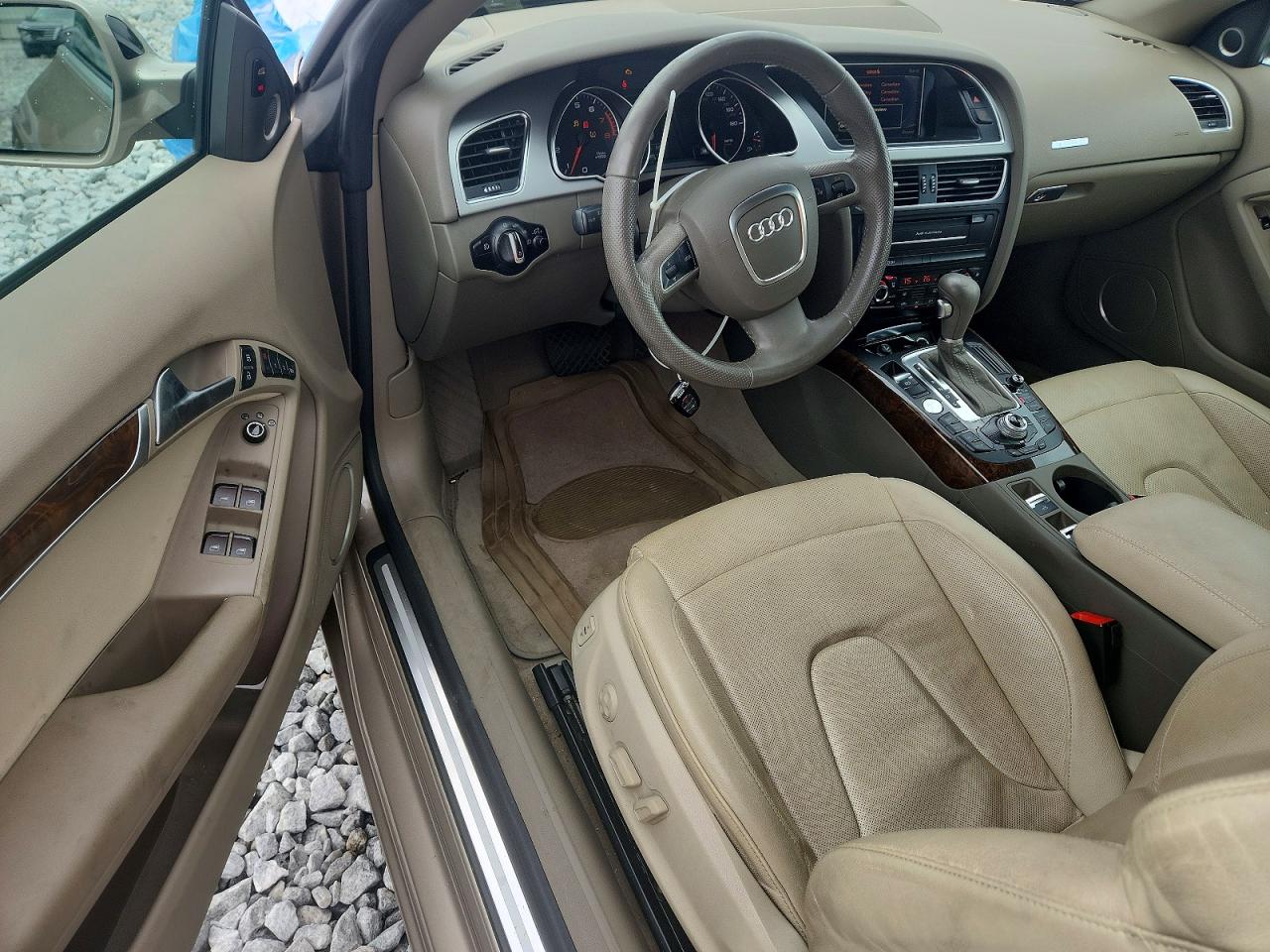2010 AUDI A5 photo 15