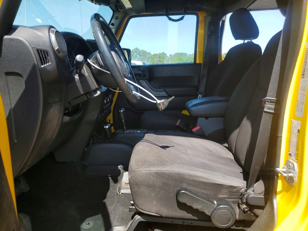 2015 JEEP WRANGLER UNLIMITED SPORT photo 13