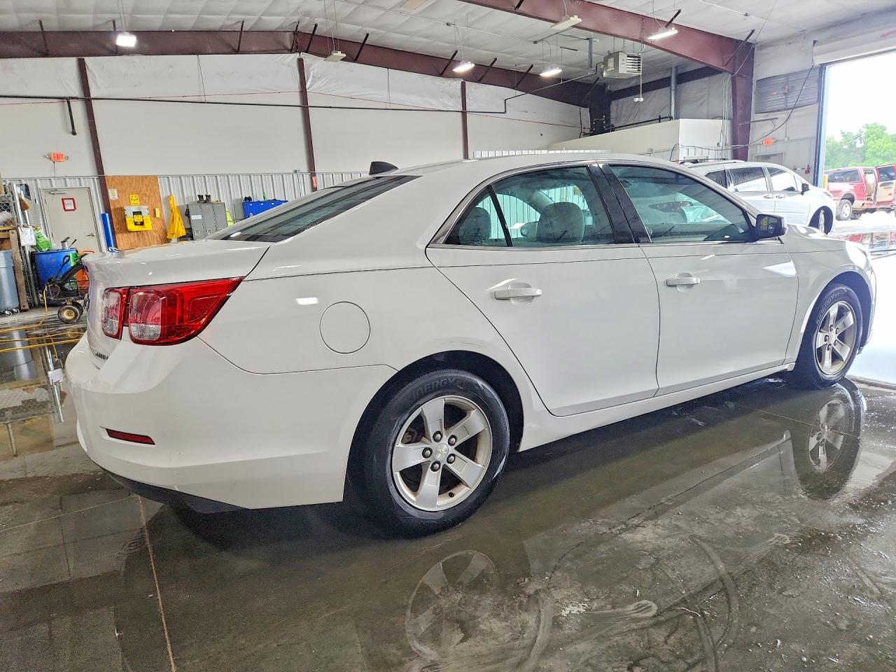 2014 CHEVROLET MALIBU LS photo 5