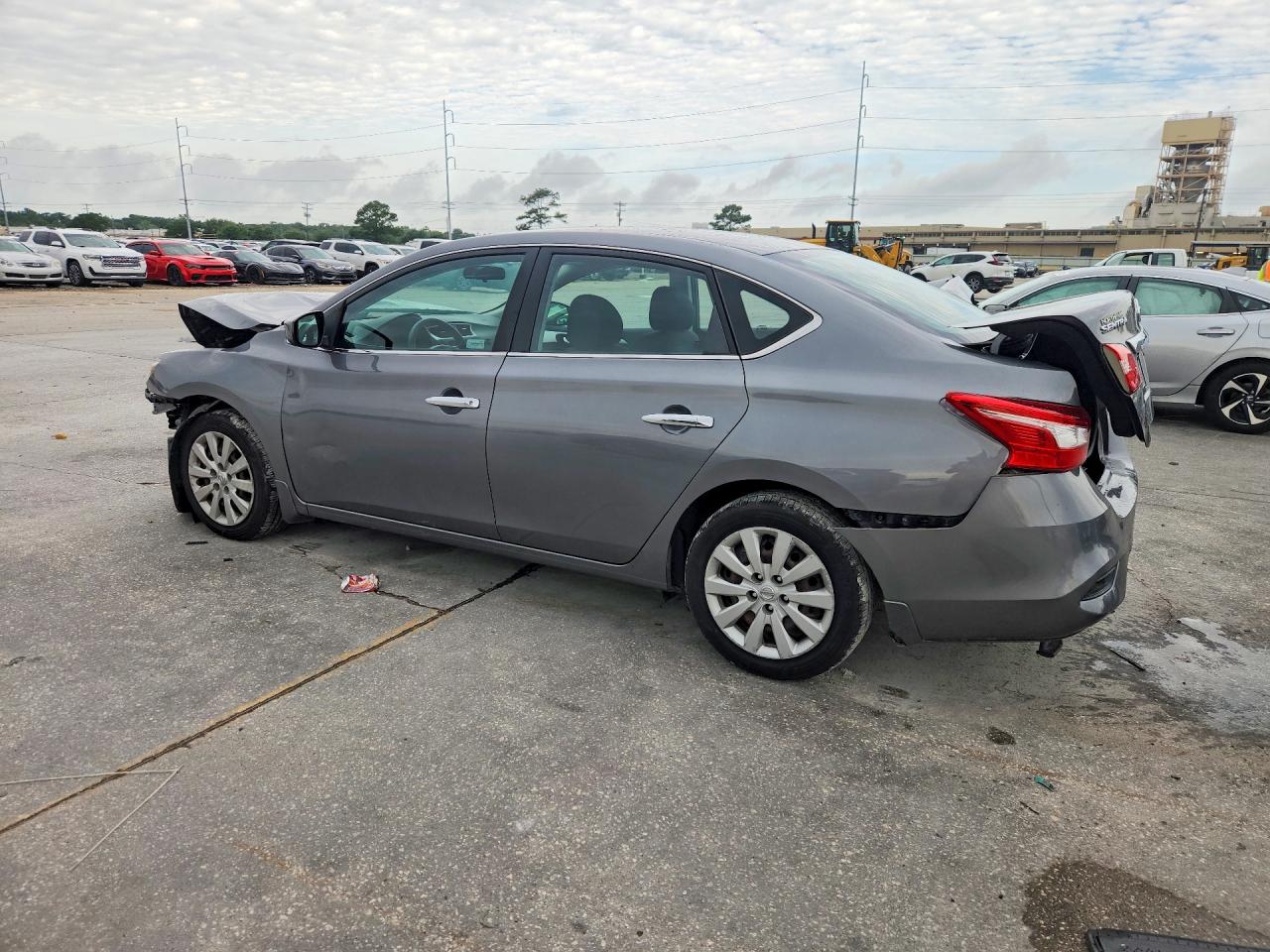 2017 NISSAN SENTRA S photo 4