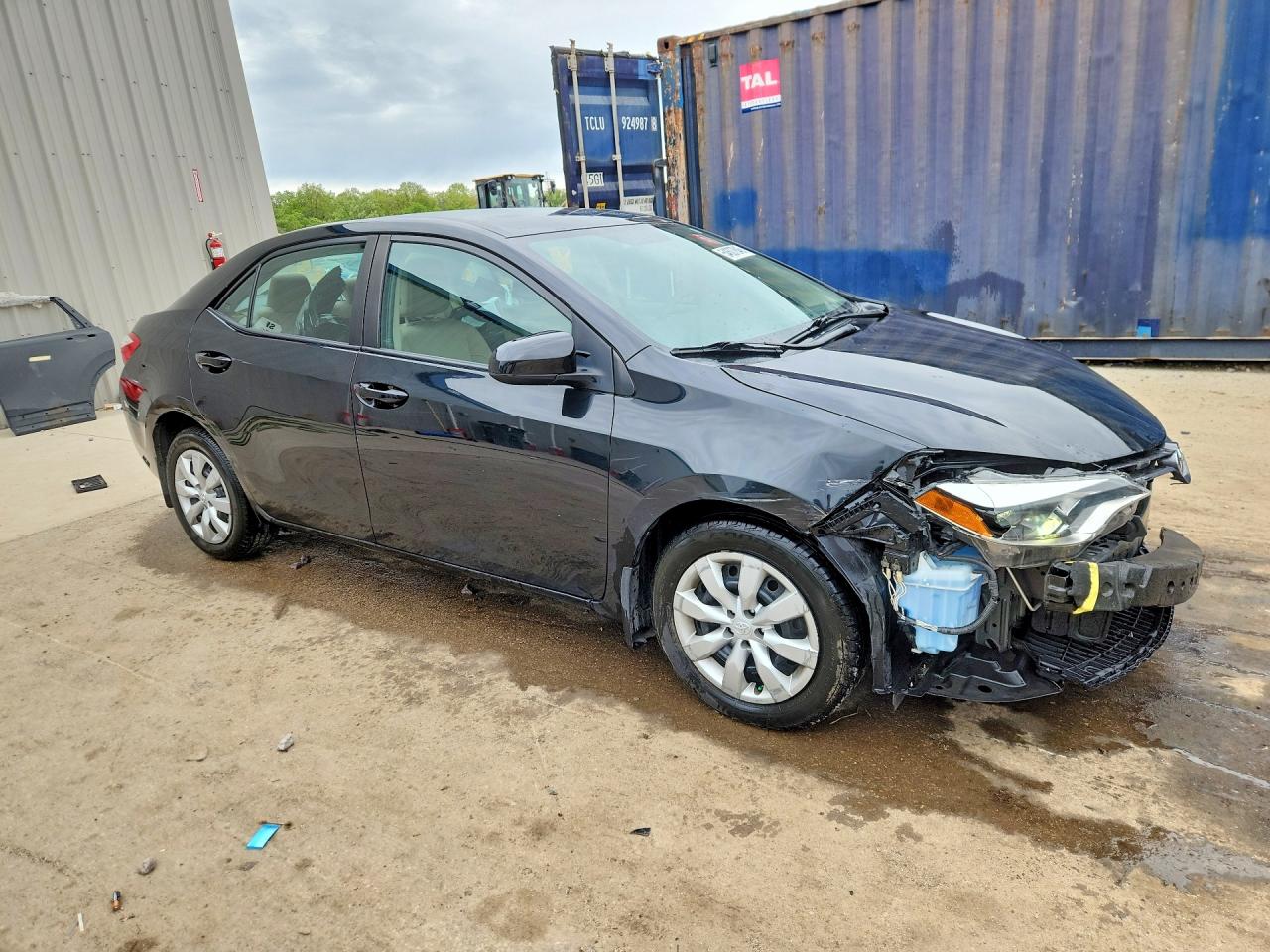 2016 TOYOTA COROLLA LE photo 4
