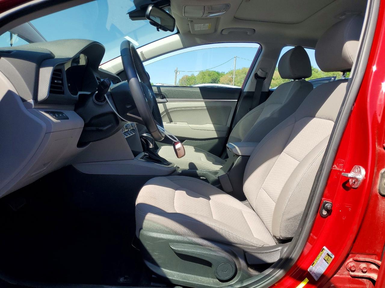 2019 HYUNDAI ELANTRA VALUE EDITION photo 19