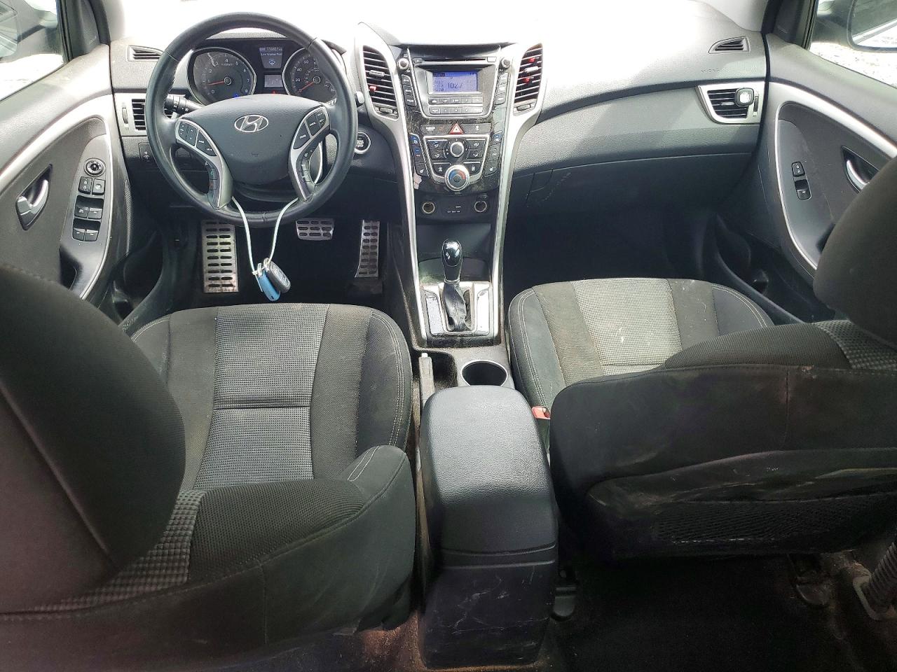 2016 HYUNDAI ELANTRA GT BASE photo 15