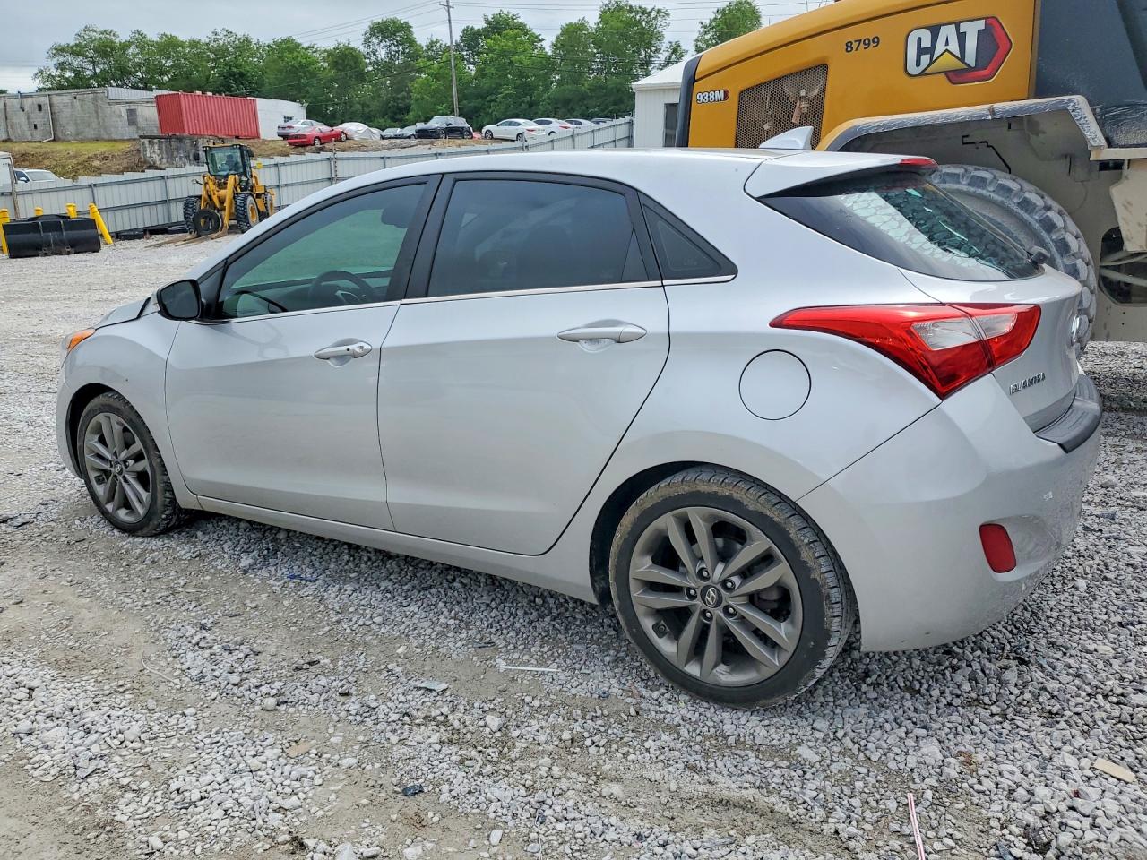 2016 HYUNDAI ELANTRA GT BASE photo 3