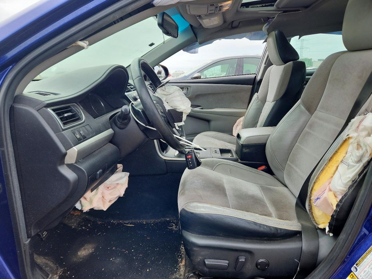 2015 TOYOTA CAMRY XSE photo 7