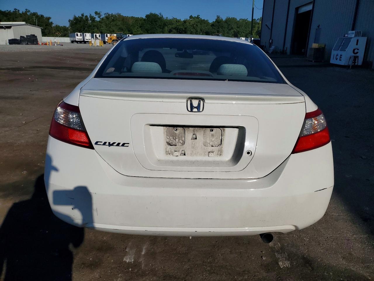 2011 HONDA CIVIC LX photo 11