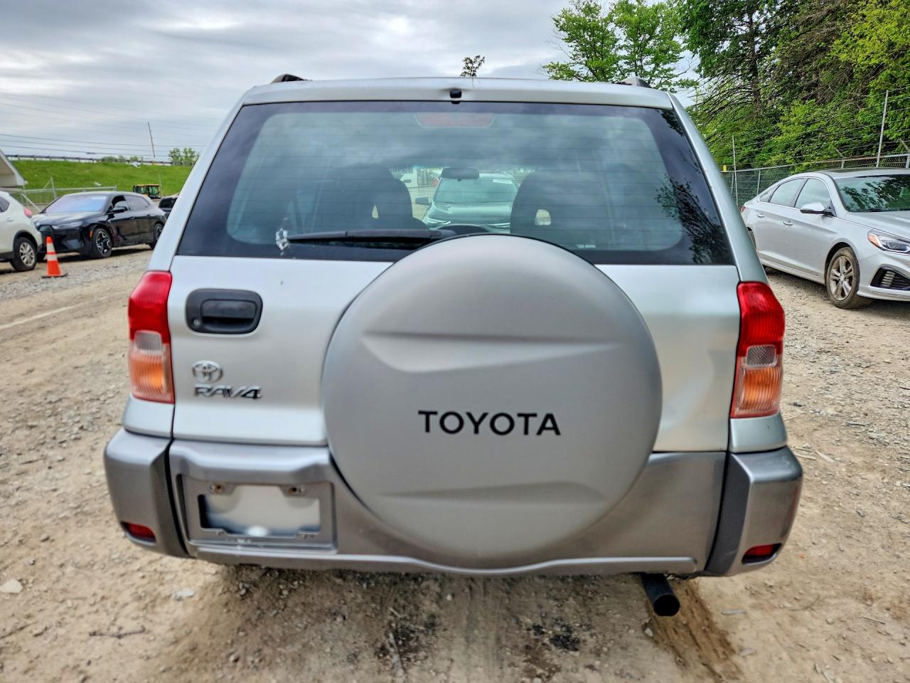 2003 TOYOTA RAV4 BASE photo 16