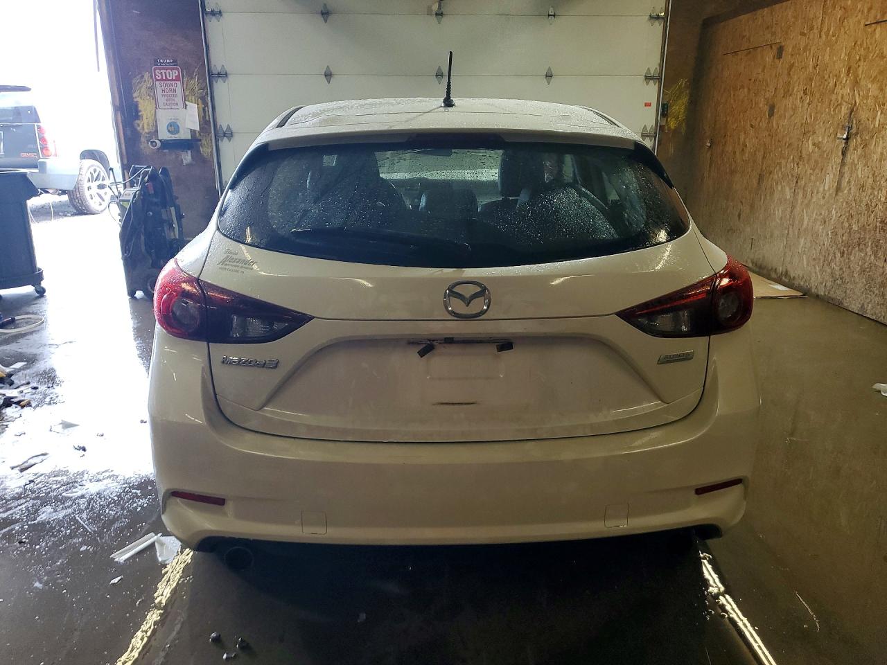 2017 MAZDA 3 TOURING photo 16