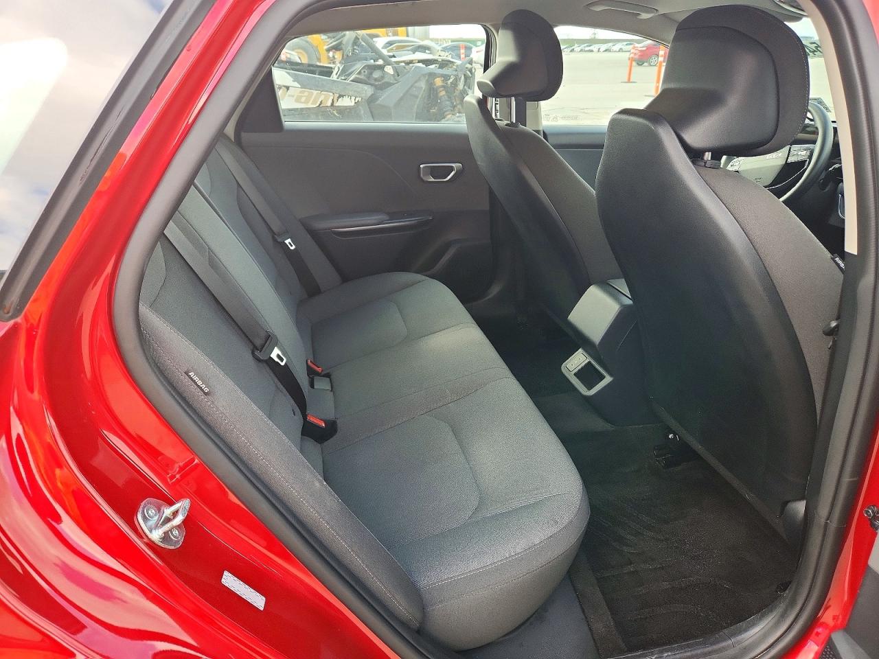 2025 KIA K4 LXS photo 10