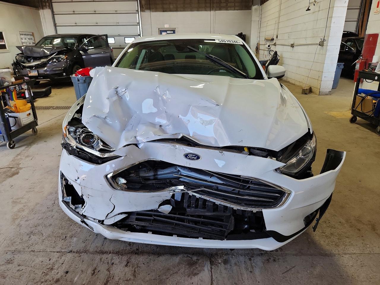 2020 FORD FUSION SE photo 9