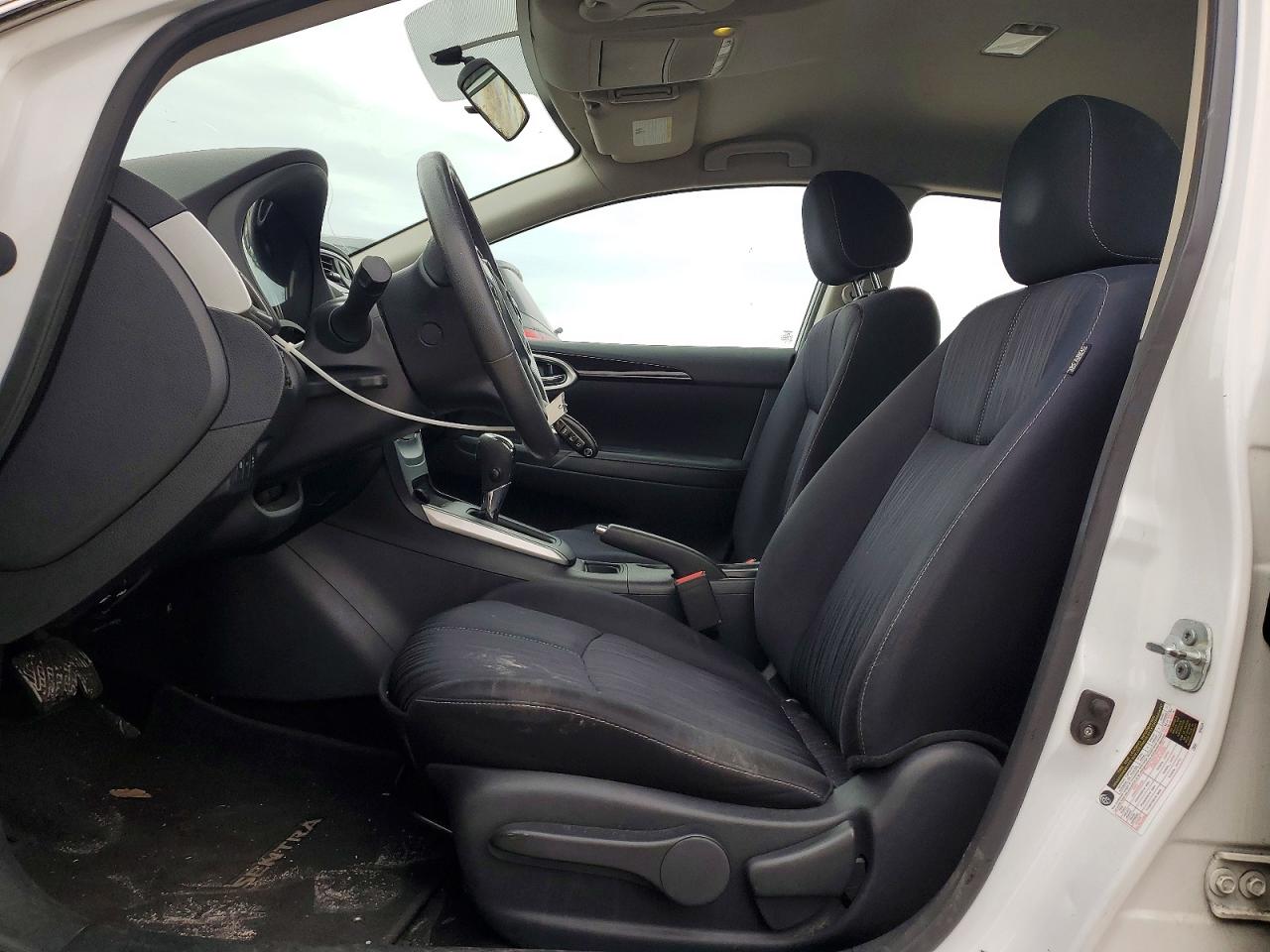 2016 NISSAN SENTRA SV photo 13