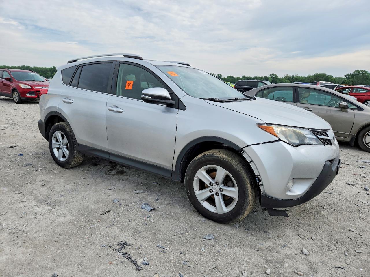 2014 TOYOTA RAV4 XLE photo 7