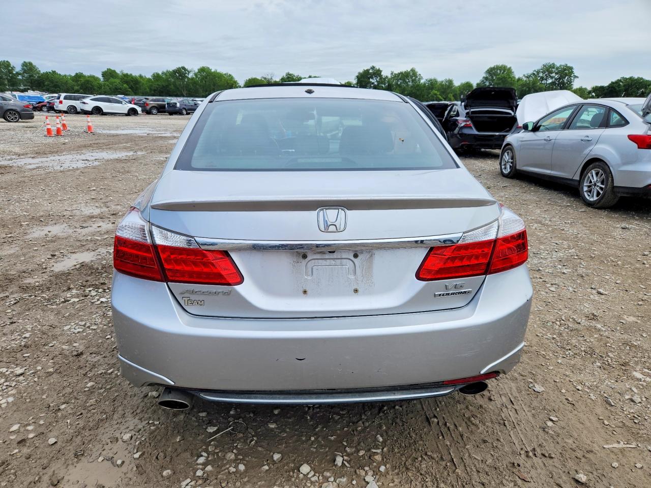 2013 HONDA ACCORD TOURING photo 16