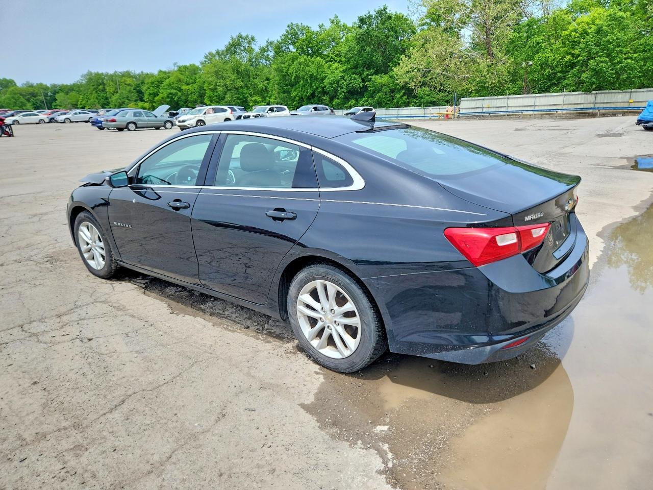 2018 CHEVROLET MALIBU LT photo 3