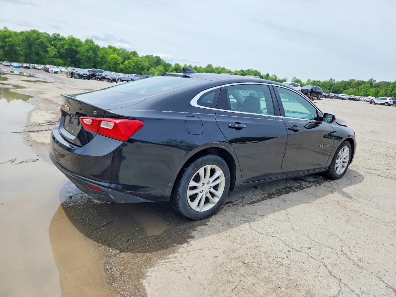 2018 CHEVROLET MALIBU LT photo 5