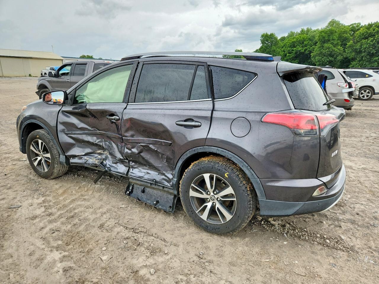 2017 TOYOTA RAV4 L SPECIAL EDITION photo 4