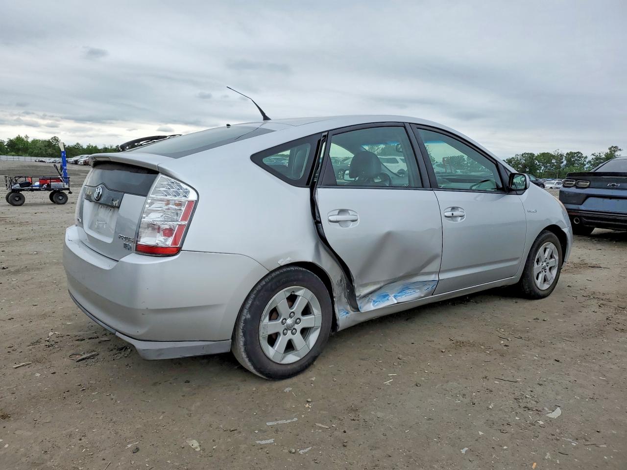2008 TOYOTA PRIUS BASE photo 3