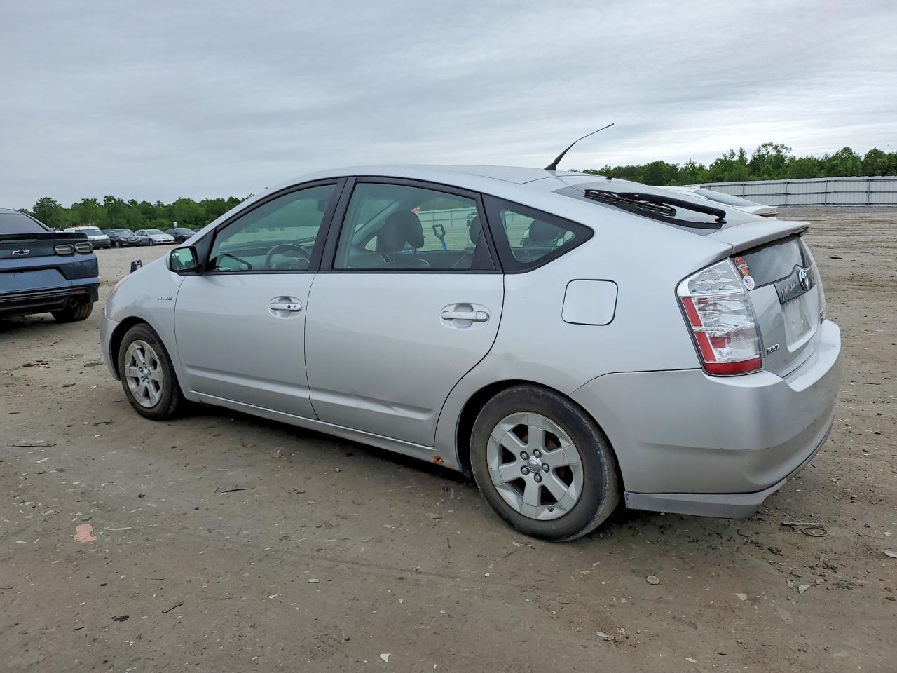 2008 TOYOTA PRIUS BASE photo 2