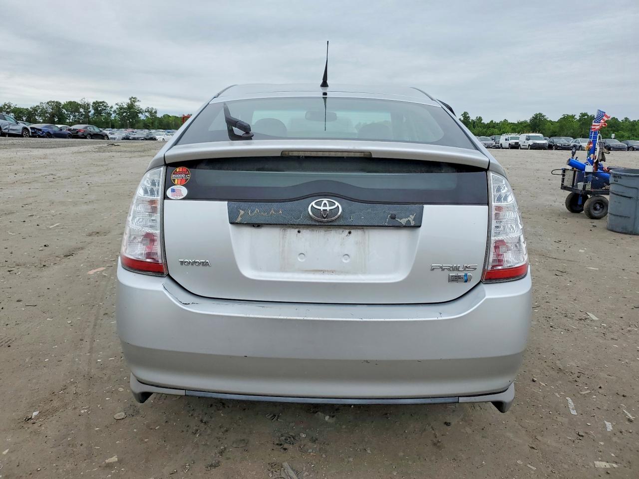 2008 TOYOTA PRIUS BASE photo 6
