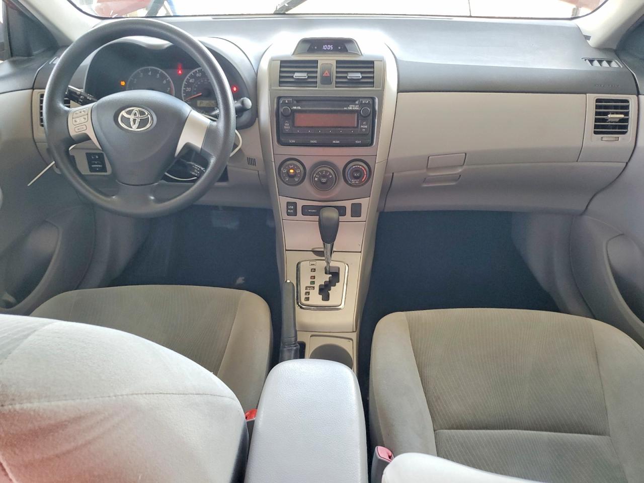 2012 TOYOTA COROLLA LE photo 15