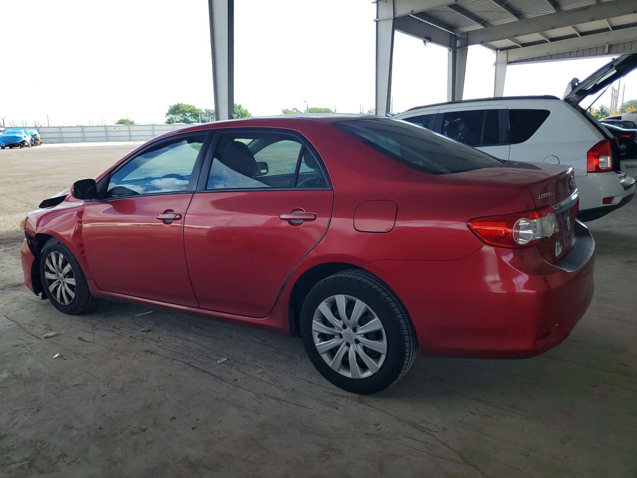 2012 TOYOTA COROLLA LE photo 3