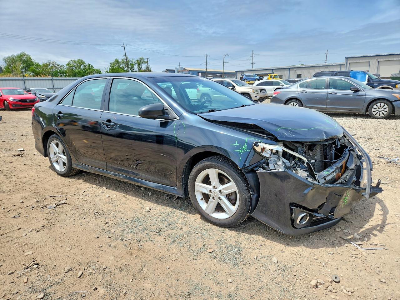 2014 TOYOTA CAMRY SE photo 7