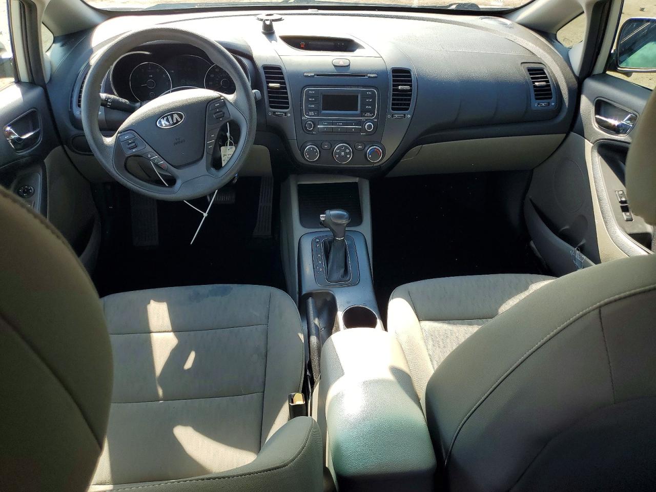 2015 KIA FORTE LX photo 22