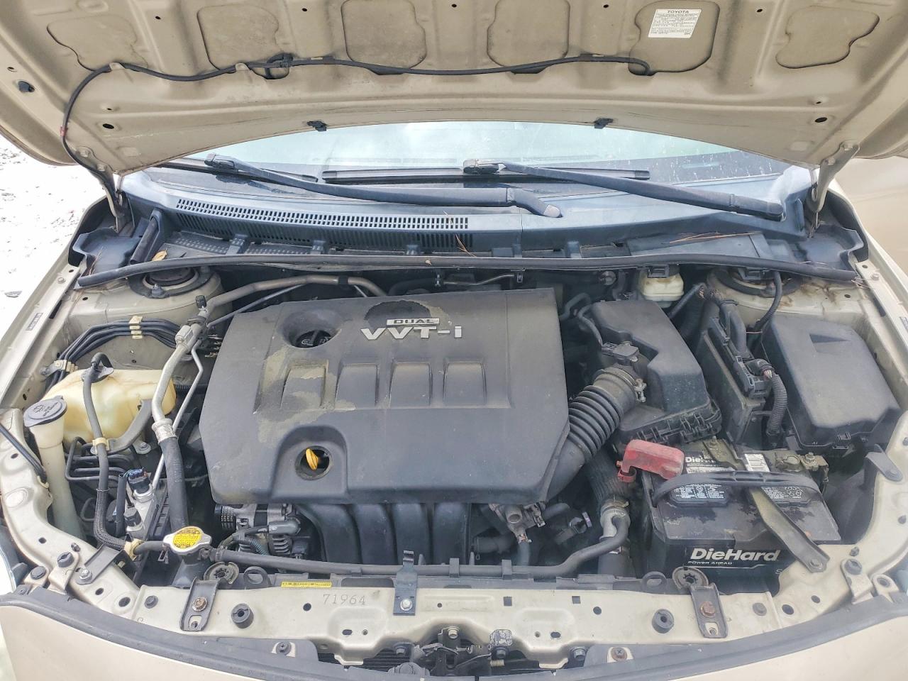 2010 TOYOTA COROLLA LE photo 21