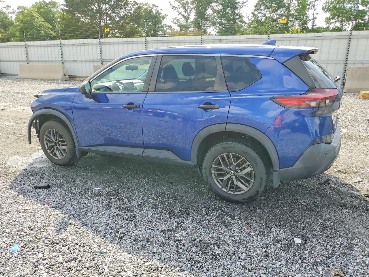 2021 NISSAN ROGUE S photo 3