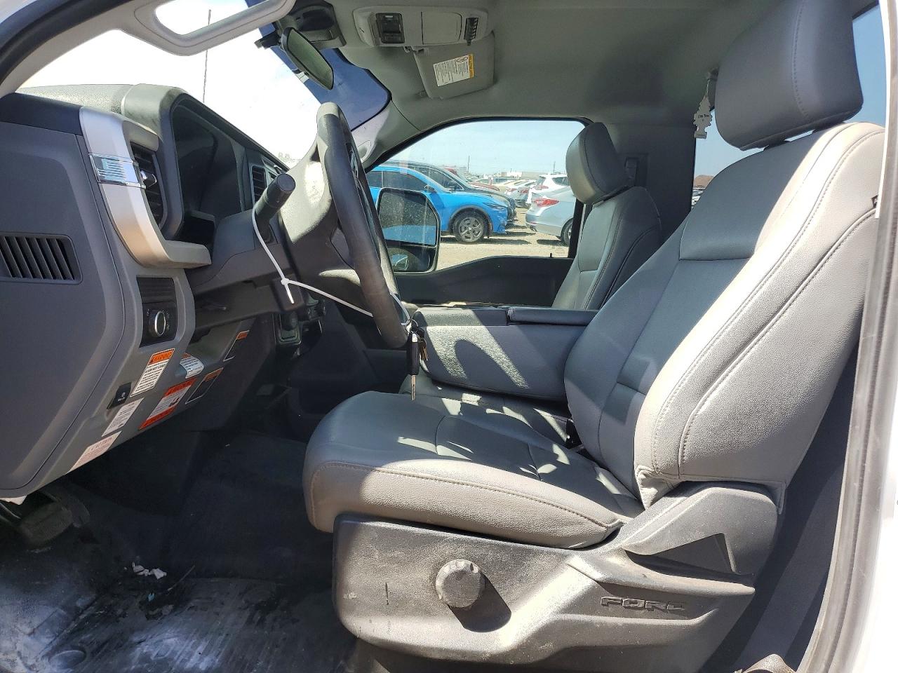 2025 FORD F550 SUPER DUTY BUCKET TRUCK photo 13