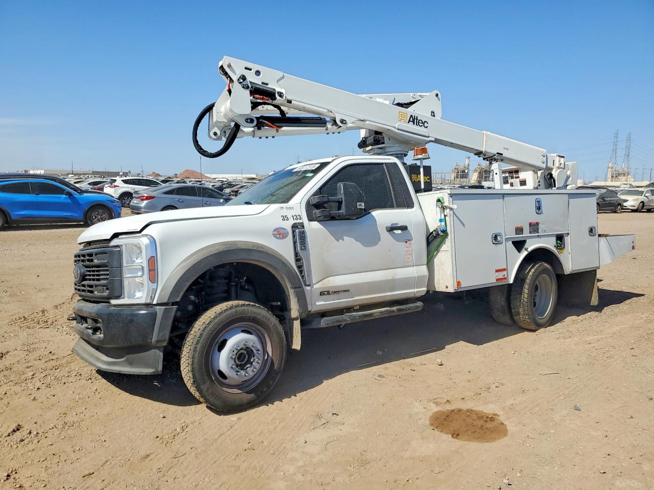 2025 FORD F550