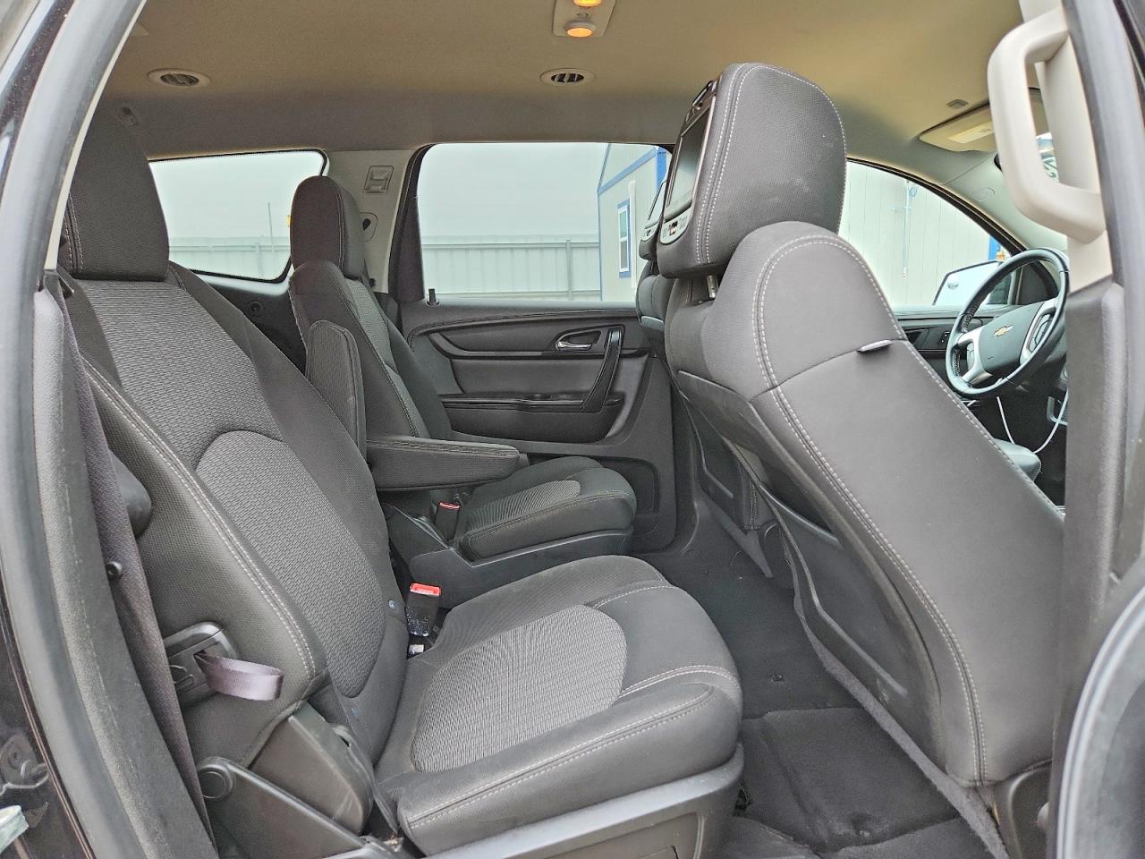 2014 CHEVROLET TRAVERSE LT photo 21