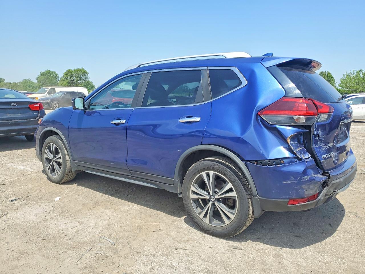 2020 NISSAN ROGUE SV photo 4