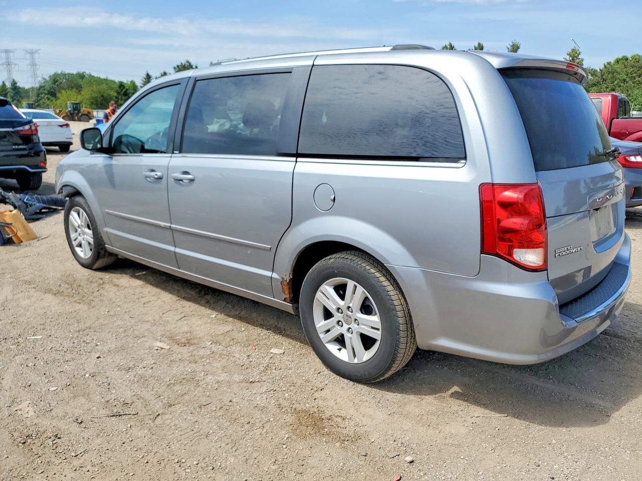 2013 DODGE GRAND CARAVAN CREW photo 3