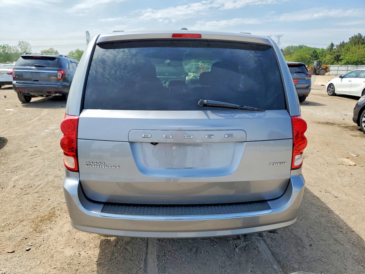 2013 DODGE GRAND CARAVAN CREW photo 11