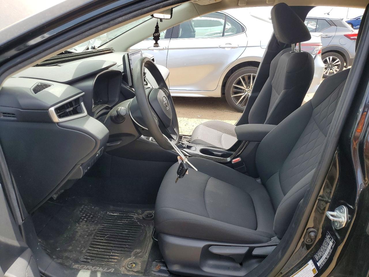 2020 TOYOTA COROLLA LE photo 19