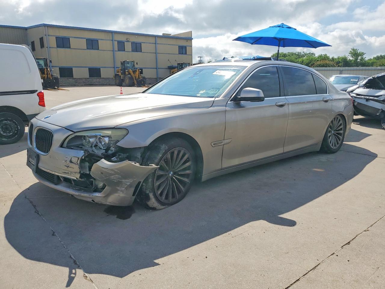 2011 BMW 750